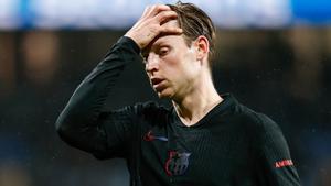 Frenkie de Jong, enfadado, en la visita del Barça a la Real Sociedad el 10 de noviembre.