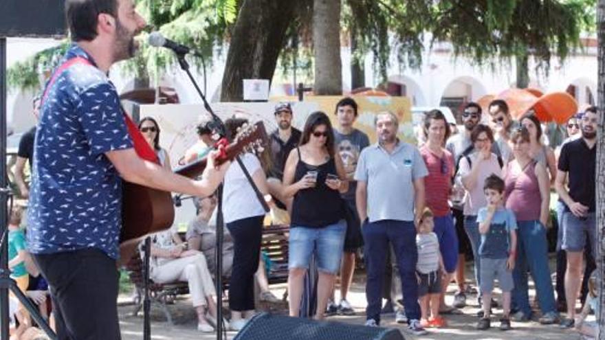 Mazoni, ahir al matí al barri gironí de Sant Narcís.