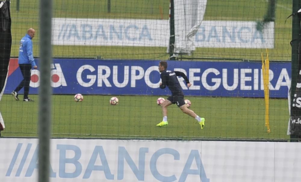 Diez jugadores saltaron al césped de la ciudad deportiva en el penúltimo ensayo antes de recibir al Espanyol en Riazor.