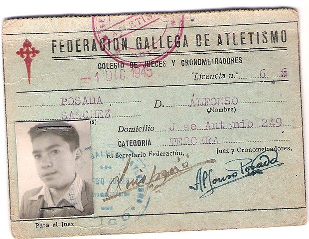 Carnet de juez de Alfonso Posada en 1945