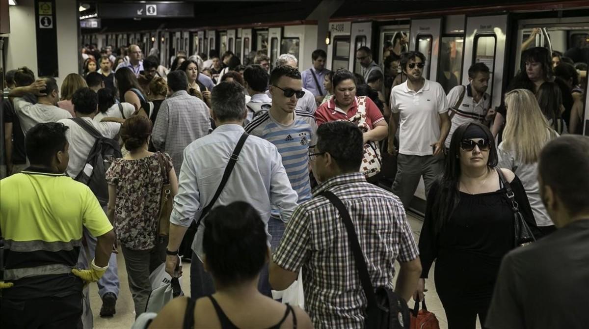 jgblanco38962318 barcelona  19 06 2017  econom a  el metro de barcelona vuelv170619102706