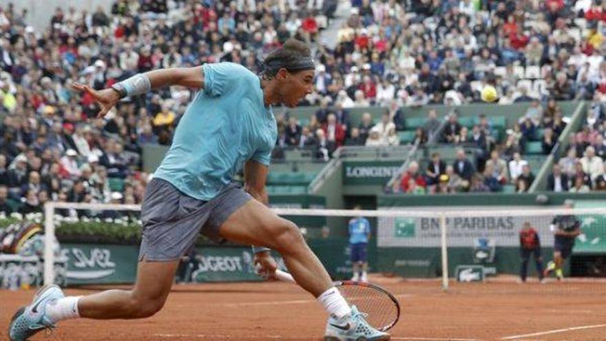 Nadal y Djokovic inician su pulso en París sin oposición