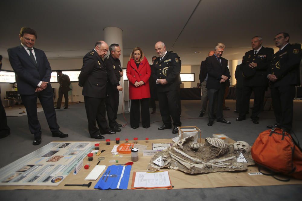 La exposición de Policía Científica se ha inaugurado en el ADDA.