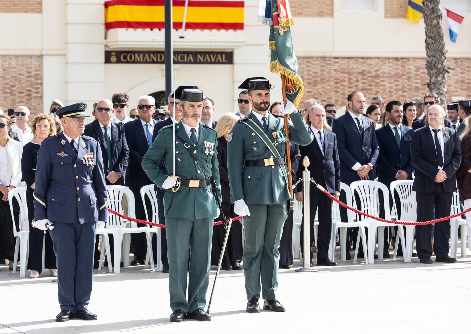 La Guardia Civil de Alicante celebra el día de la Virgen del Pilar en el Puerto