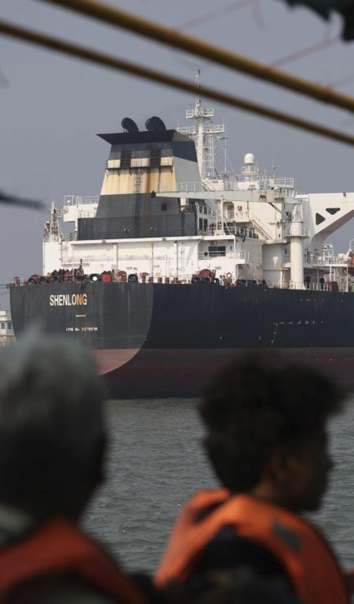 L’Organització Marítima Internacional demana un corredor per a vaixells atrapats