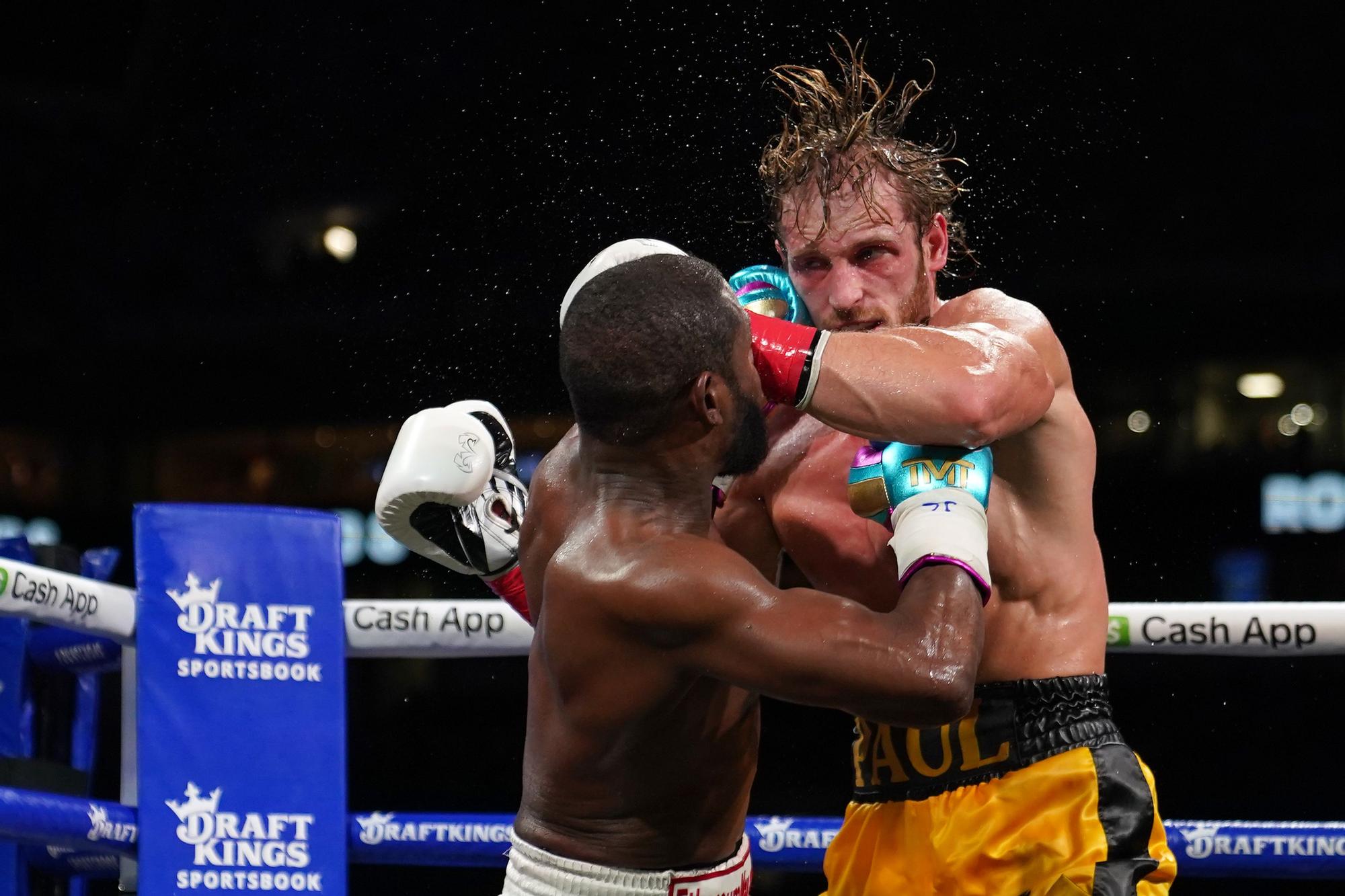 Combat de boxa entre Floyd Mayweather i Logan Paul