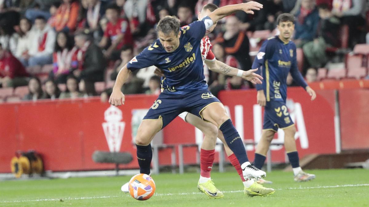 Aitor Sanz, en el partido Sporting-Tenerife.
