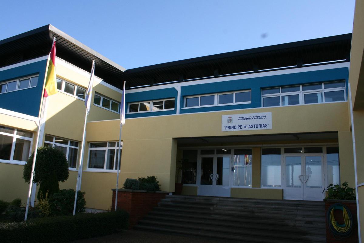 La entrada principal del colegio.