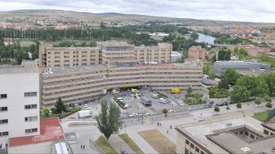 Imagen del Hospital Clínico de Salamanca, donde se encontraba ingresada la mujer.