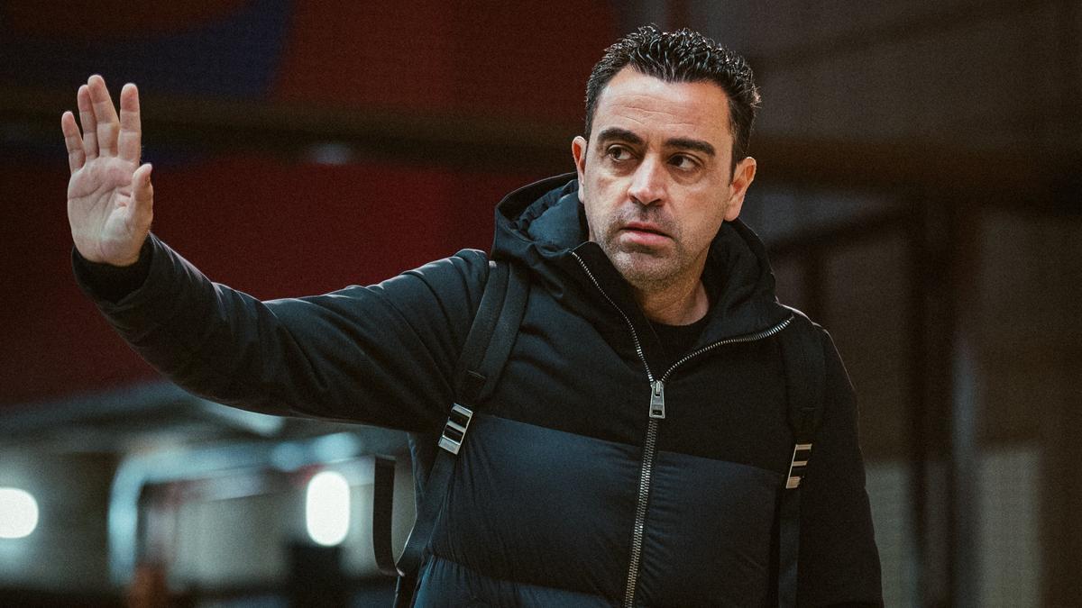 Xavi, a su llegada al Estadio Olímpico de Montjuïc antes del Barça-Las Palmas.