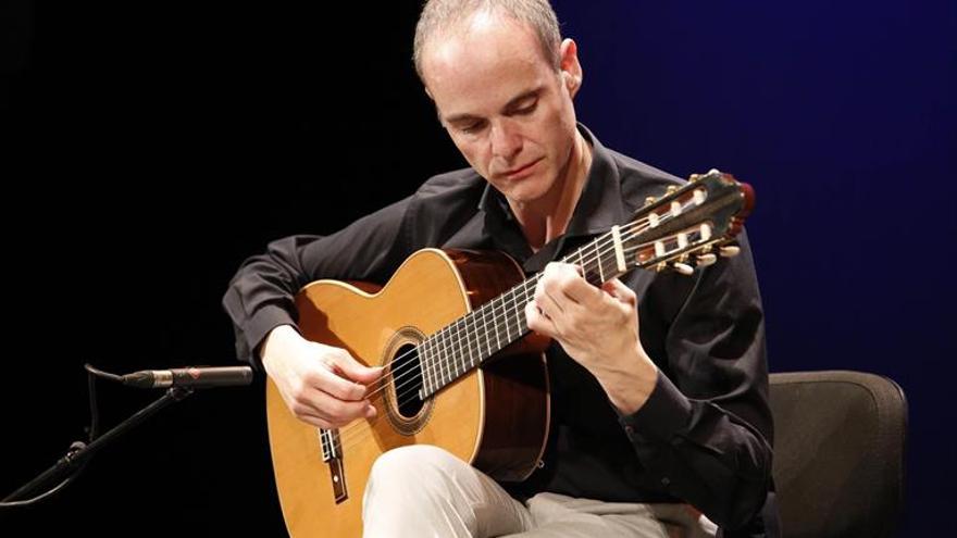 Partituras de Bach y Brouwer para el recital de Ricardo Gallén en el Góngora