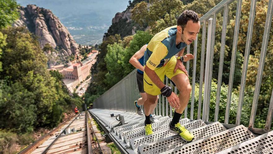 El atleta alteano Ángel López Amor vence en la Vertical Montserrat