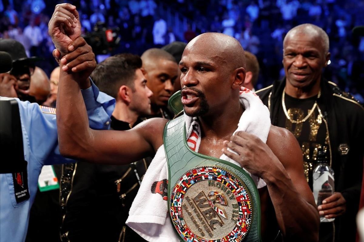 zentauroepp42862463 file photo  floyd mayweather jr  celebrates with the belt af180410095308