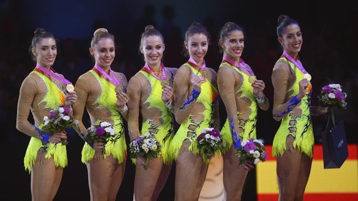 El equipo de gimnasia rítmica, las 'burbujas' Freixenet de estas navidades