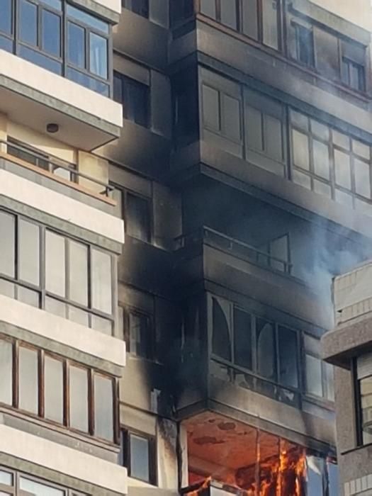 Incendio en una vivienda de la Avenida Juan XXIII