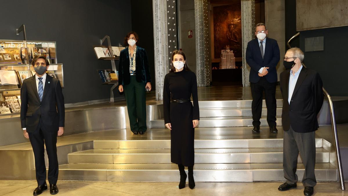 Doña Letizia, con un look total black