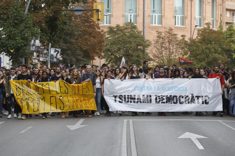 Concentracions a Girona en protesta per la sentència del procés