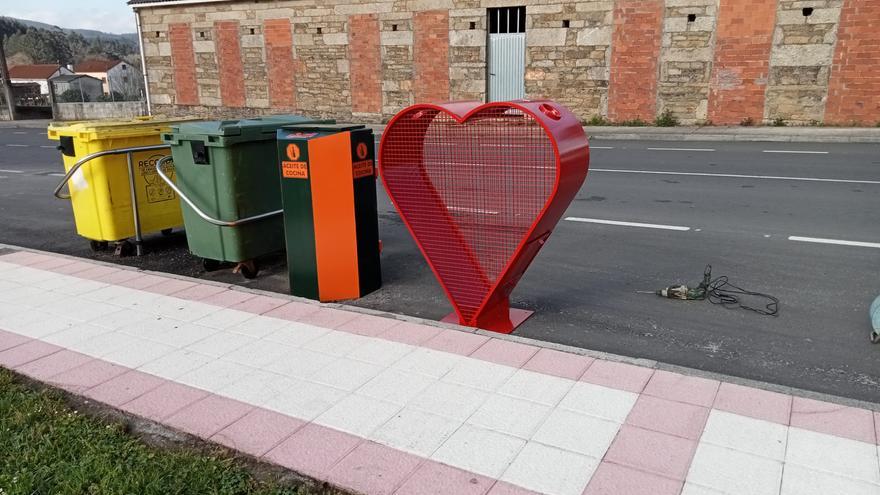 Zas aposta pola sostibilidade e a solidariedade coa recollida selectiva de tapóns de plástico