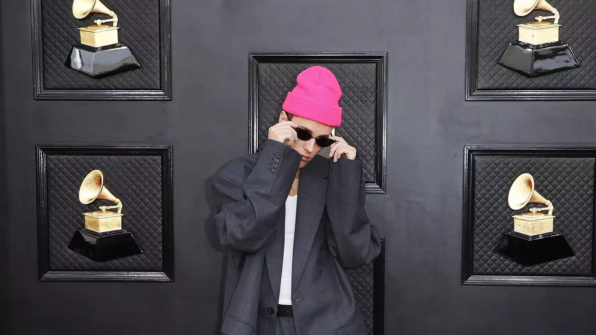 Justin Bieber lanzará su séptimo álbum de estudio el viernes, según The Hollywood Reporter