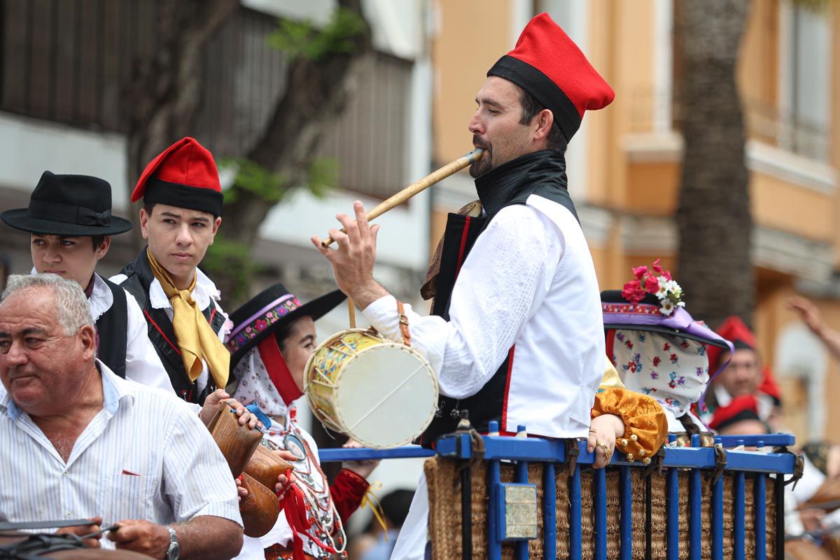 Todas las imágenes de 'Anar a maig' en Santa Eulària