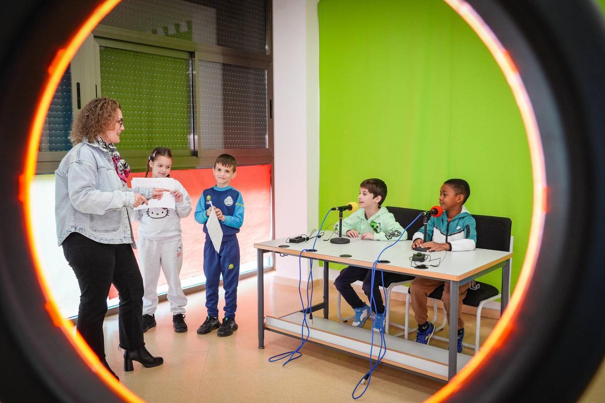 El plató de televisión en el colegio Nuestra Señora de Bótoa en Badajoz.