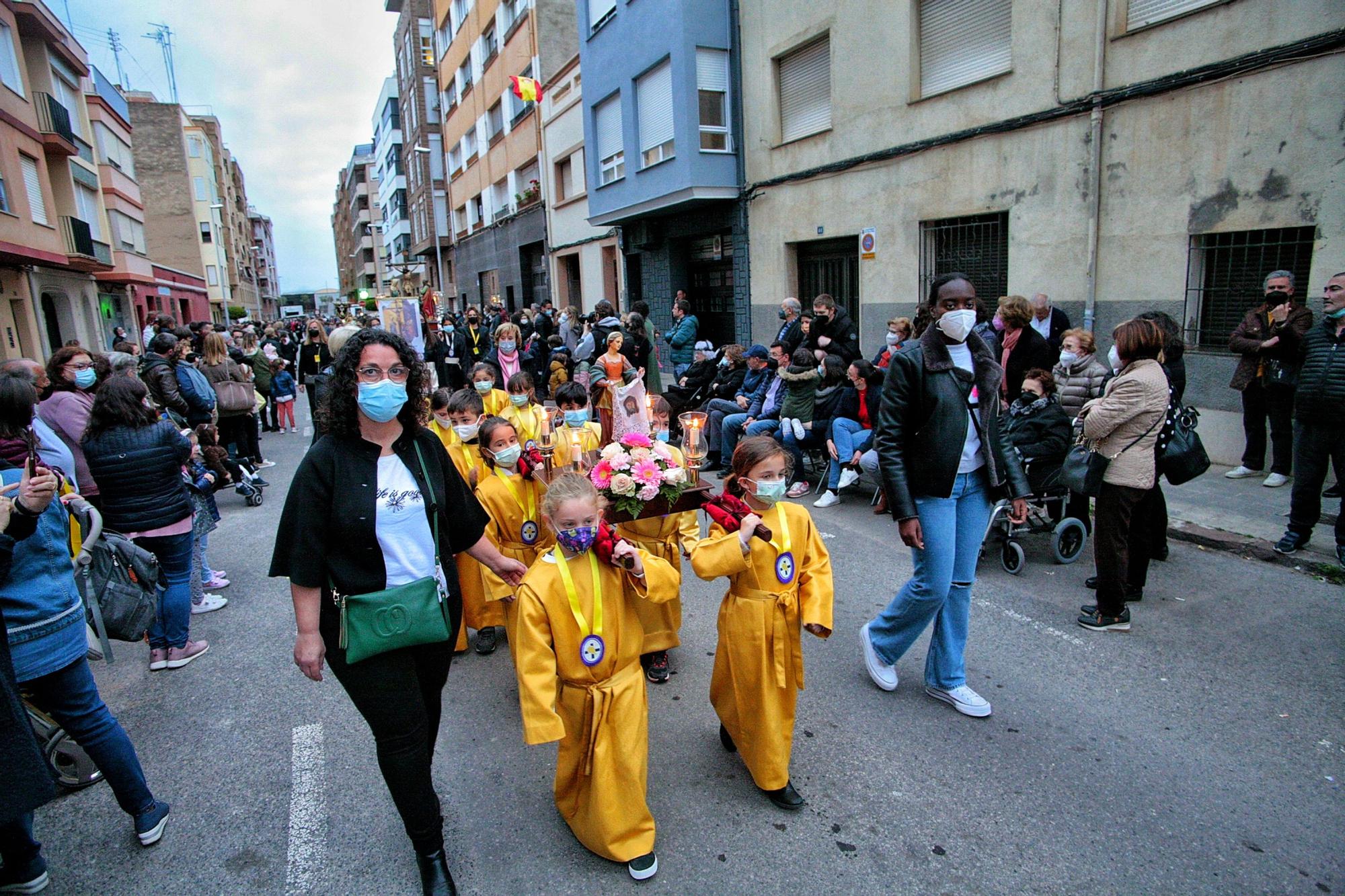 Las imágenes de la procesión infantil y juvenil de la Semana Santa de Vila-real