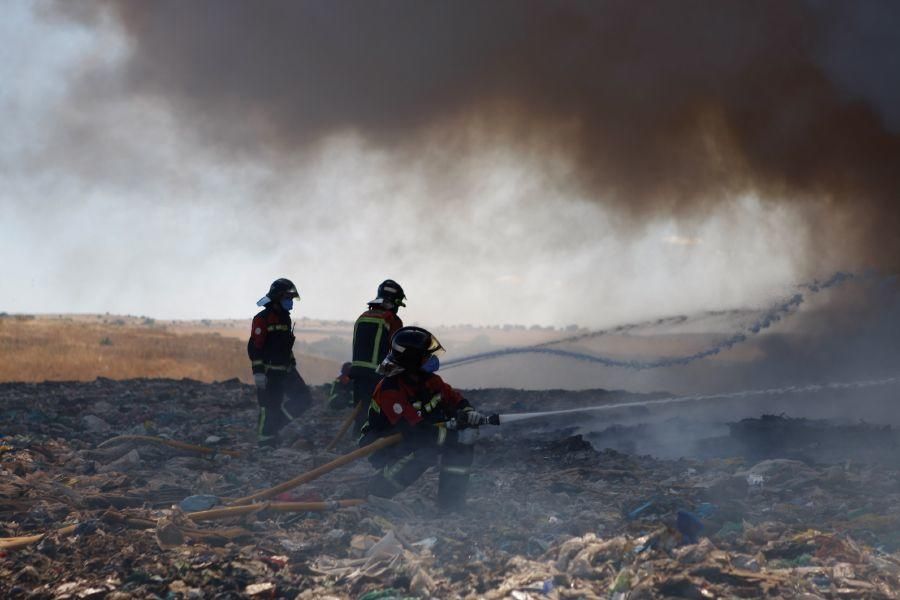 Incendio en el vertedero de Zamora