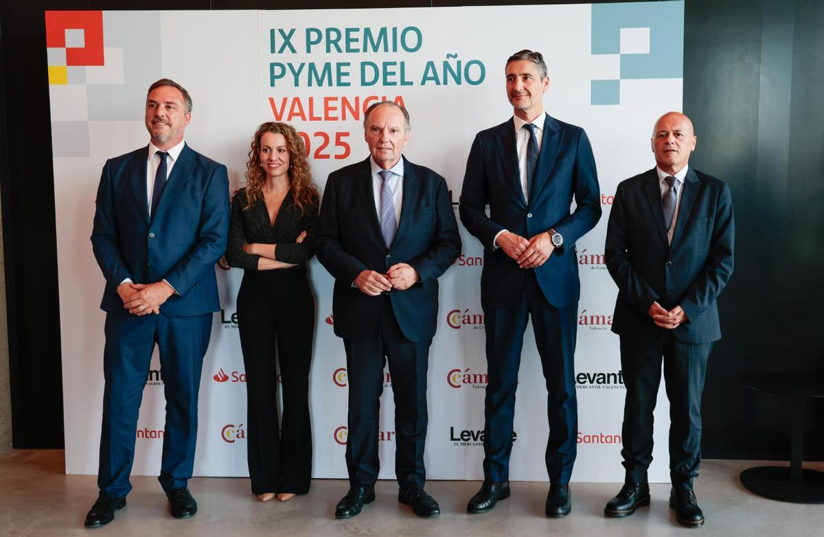 Dirigentes del Santander, Levante-EMV y Cámara de Comercio.