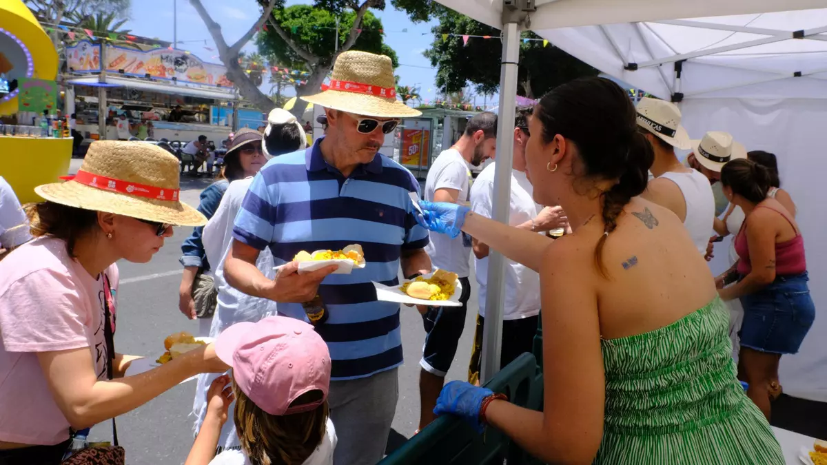 Paella y verbena para combatir el calor en las fiestas del Carmen de La Isleta