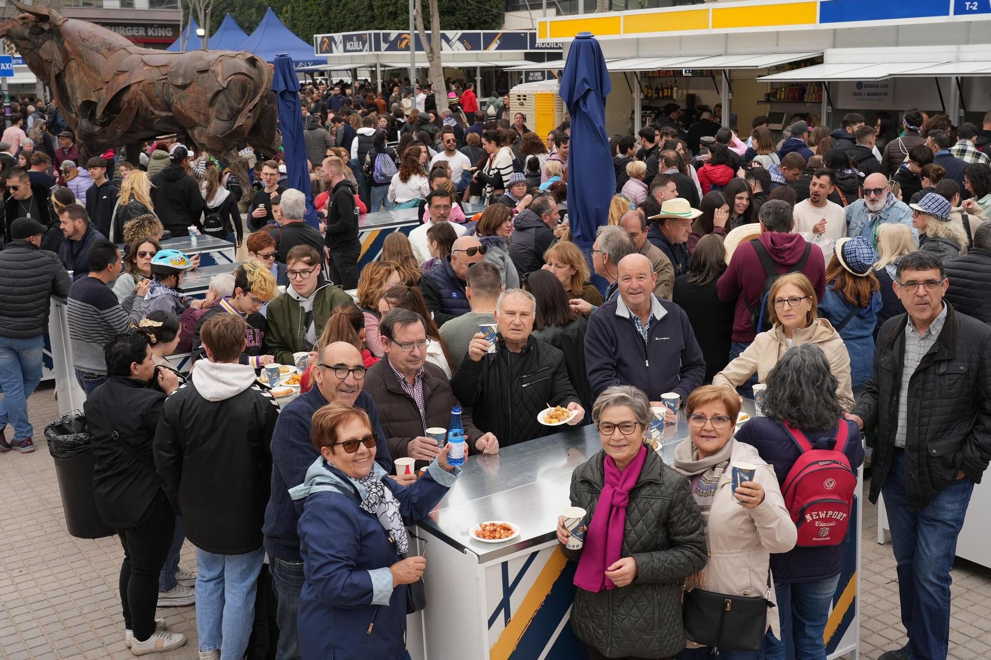 Un clásico de Magdalena: Ambientazo en el Mesón de la Tapa y la Cerveza desde el primer día en Castelló