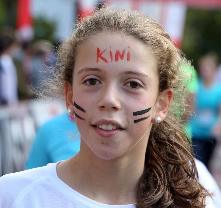 Más de 3.500 personas participan esta mañana la Carrera Vigo Contra el Cáncer.