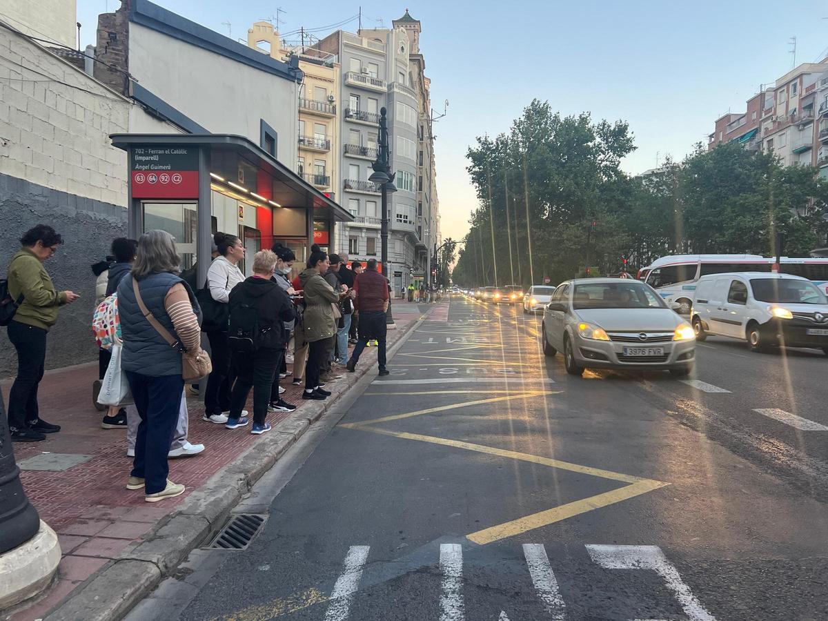Caos en Metrovalencia: una avería eléctrica interrumpe la circulación en plena jornada de huelga