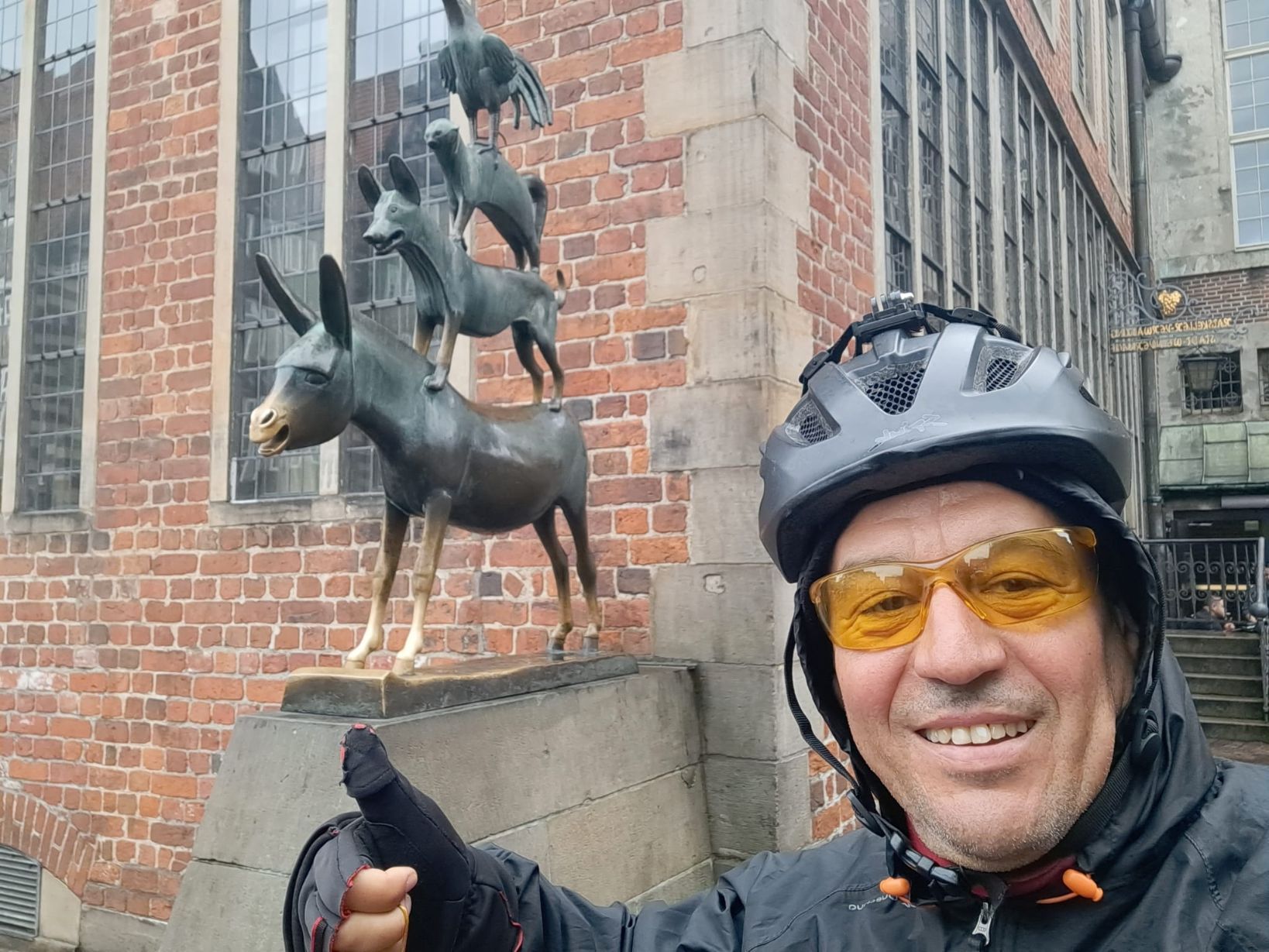 El diario de Pichi: 5.300 kilómetros en bici desde Noruega para luchar contra el cáncer