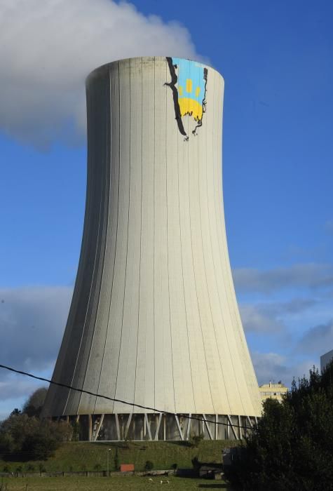 Greenpeace protesta contra el carbón en Meirama