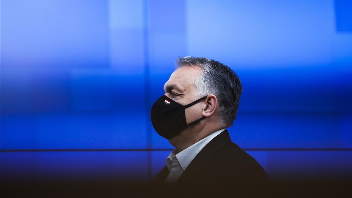 Brussels (Belgium)  11 12 2020 - Hungarian Prime Minister Viktor Orban leaves a face-to-face EU summit  in Brussels  Belgium  11 December 2020  EU leaders mainly focus on a response to the COVID-19 pandemic  a multi annual framework (MFF) agreement  and a new EU emissions reduction target for 2030  (Belgica  Bruselas) EFE EPA FRANCISCO SECO   POOL