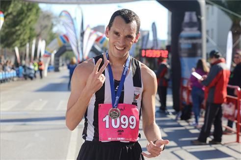 Búscate si corriste el Maratón o la Media Maratón de Badajoz