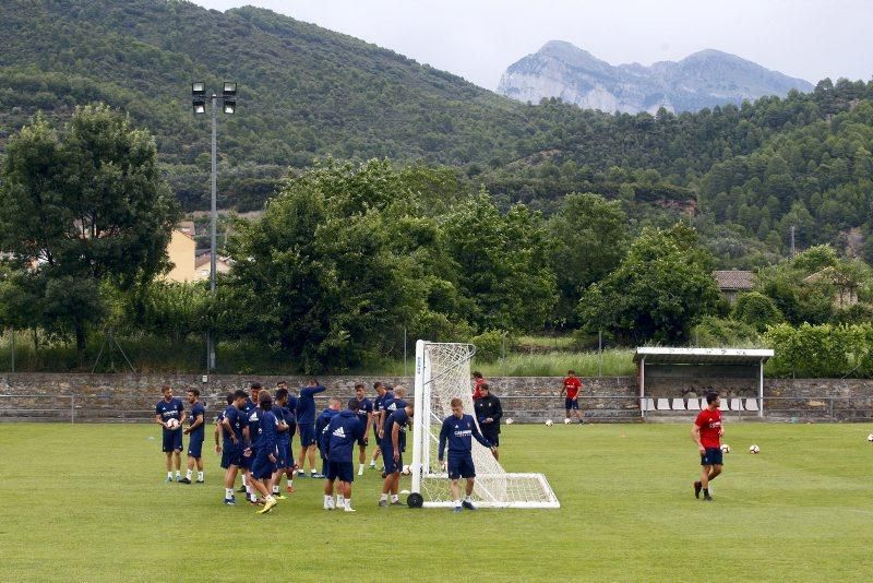 Primer entrenamiento del Real Zaragoza en Boltaña