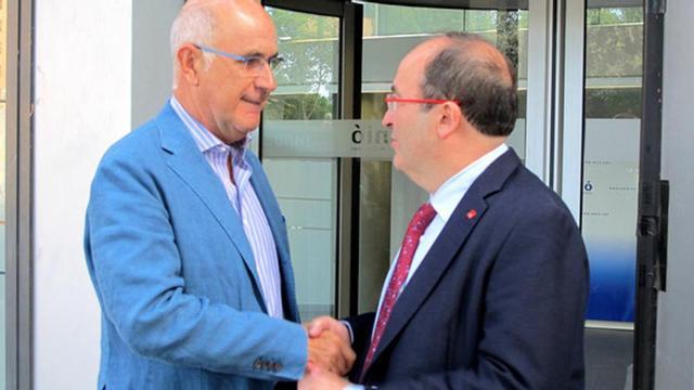 El líder de Unió Democrática, Josep Antoni Duran Lleida, y el del PSC, Miquel Iceta, este lunes, en Barcelona.
