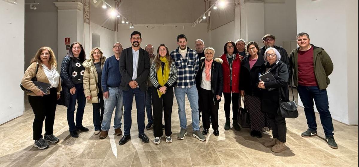 Asistentes a la reunión que creó la red comarcal.