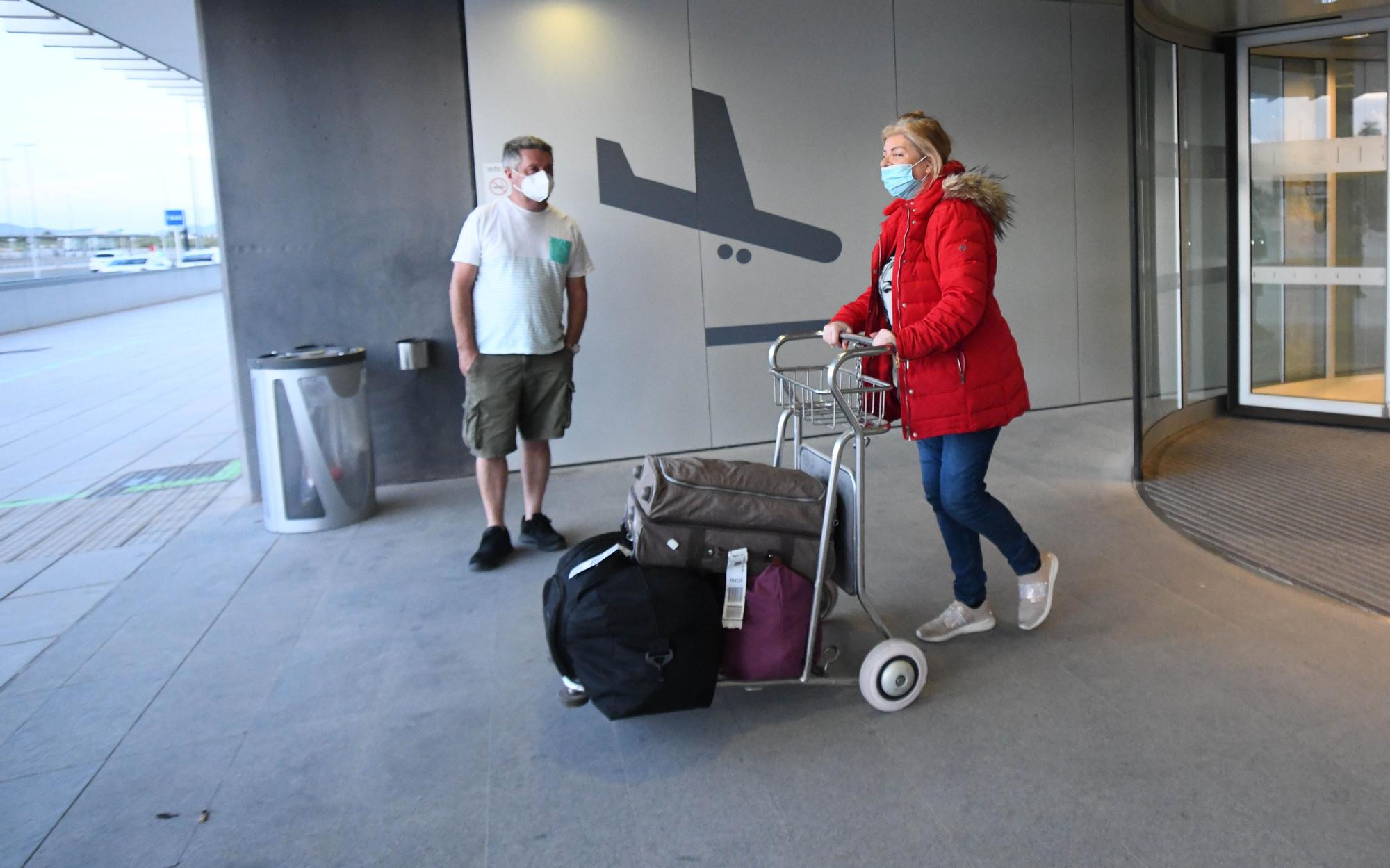 Corvera recibe el primer vuelo de Reino Unido en seis meses