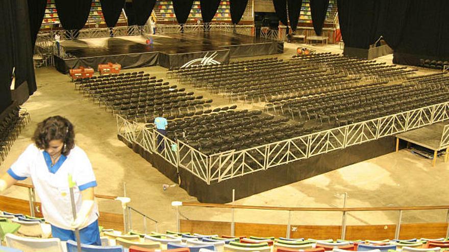 Escenario en el que se desarrollará el espectáculo de Barrio Sésamo, ayer, en el Coliseum. / eduardo vicente