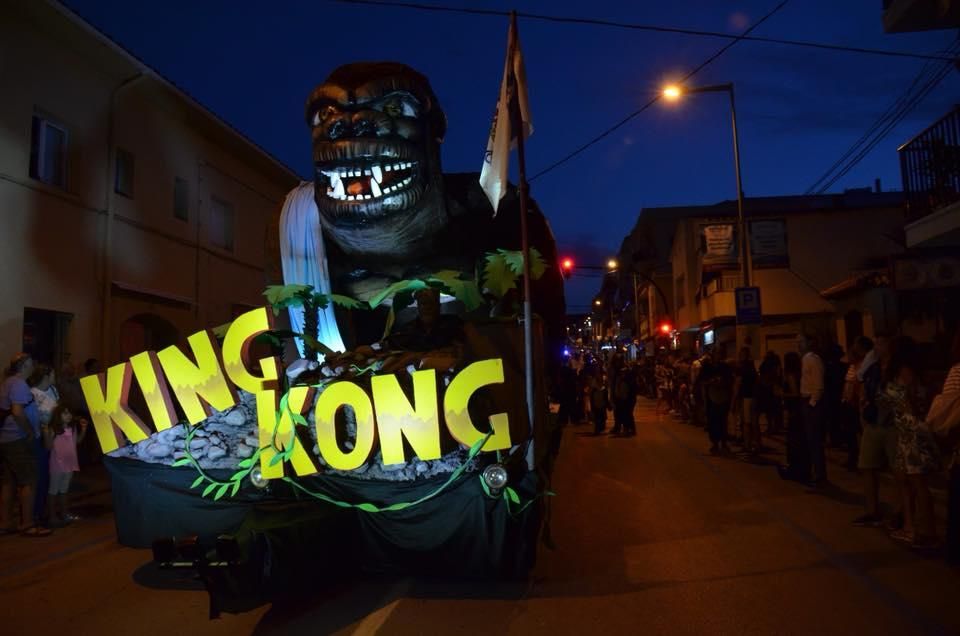 Primera Rua de Carnaval d''Estiu, a l''Escala