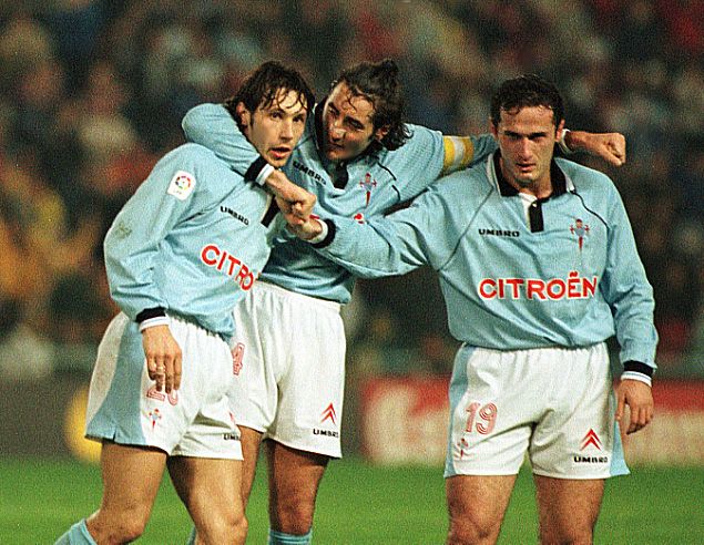 PATXI SALINAS Cameselle (Celta -Mallorca 97-98) Con mostovoi protagonizar�a un encontronazo en el Molin�n oblig�ndole a seguir en el campo.jpg