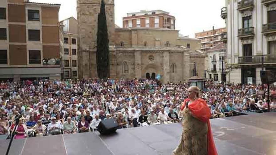 Soledad Luna vuelve a enganchar a Zamora