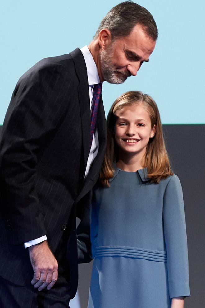 El rey Felipe VI y su hija Leonor en el Congreso