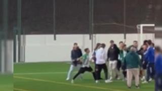 Batalla campal en una instalación deportiva de Tenerife con patadas y puñetazos al final del partido