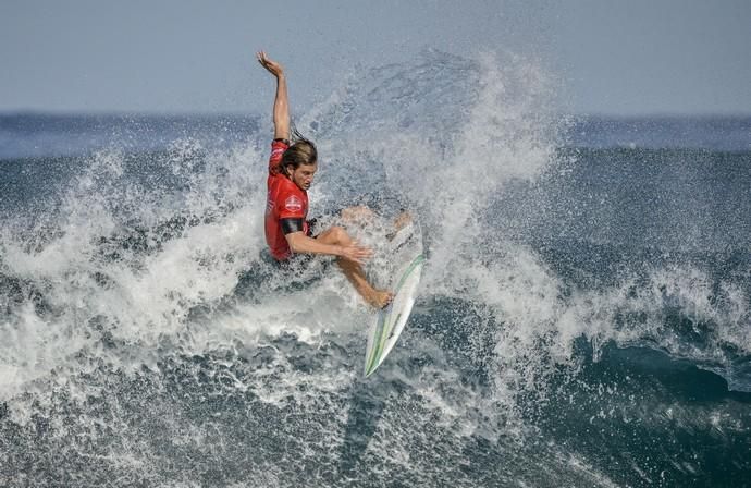 10/12/2017 LAS PALMAS DE GRAN CANARIA.  Campeonato Open Las Palmas Surf City en la CIcer, Las Canteras. FOTO: J. PÉREZ CURBELO