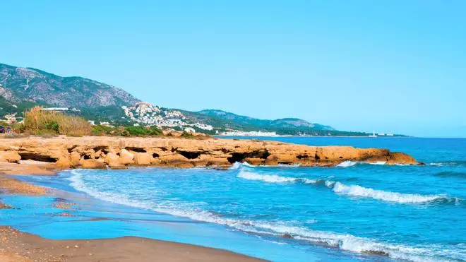 La única playa de Castellón que lleva 40 años entre las mejores de España: cuatro décadas con bandera azul