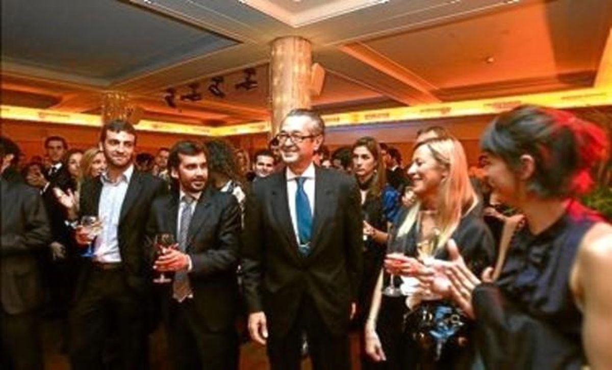 El president de Seeliger y Conde, Luis Conde (centre), a la festa. El president de Seeliger y Conde, Luis Conde (centre), a la festa.