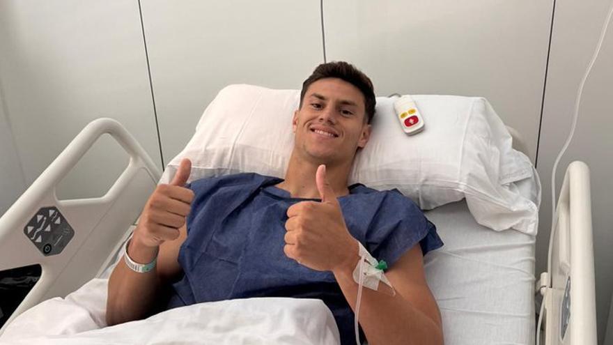 Javi Llabrés, operado con éxito en Barcelona